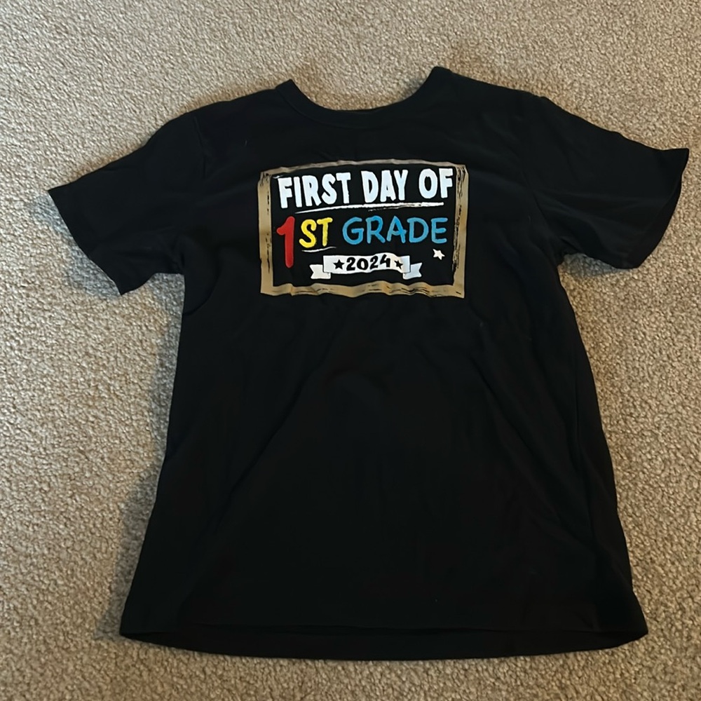 Little kid’s size 5/6 t-shirt